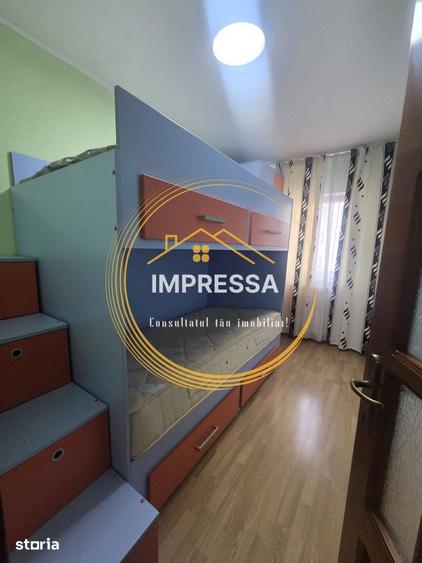 Apartament cu 3 camere decomandat în Burdujeni