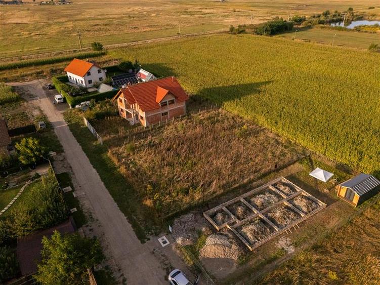 Teren Construcții intravilan de 1000 mp, în Hărman