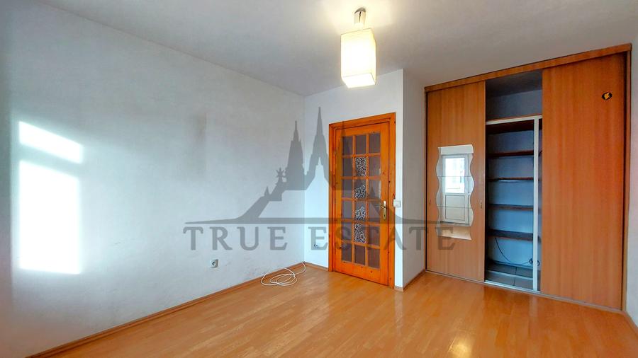 Apartament cu 2 camere decomandat în Moșilor