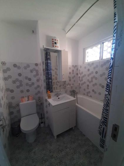 Apartament cu 2 camere semidecomandat în Alexandru Obregia