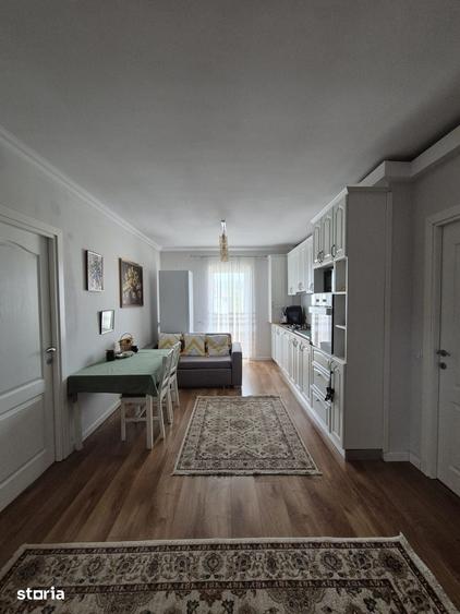 Apartament cu 3 camere în Florești