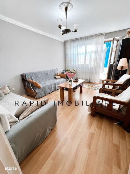 Apartament cu 3 camere decomandat în Micro 39