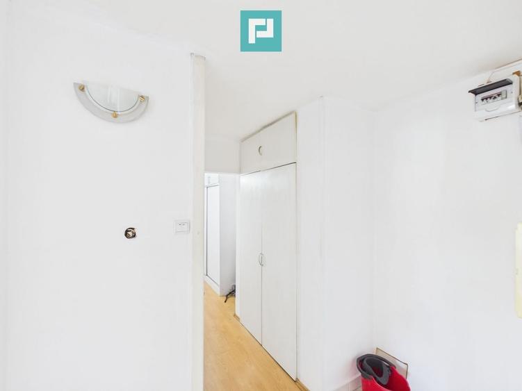 Apartament cu 3 camere decomandat în Rogerius