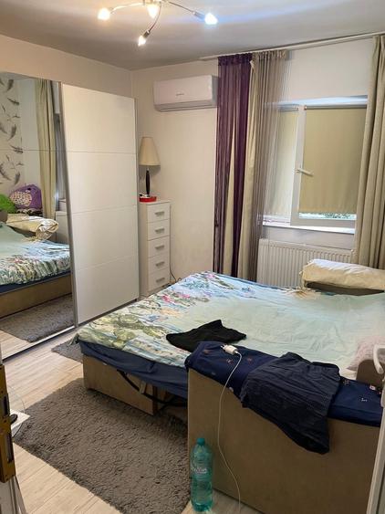 Apartament cu 2 camere decomandat în Livada de Bihor