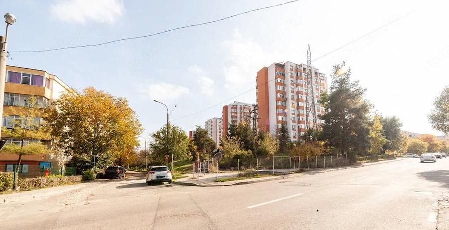 Teren de 352 mp, în Găvana