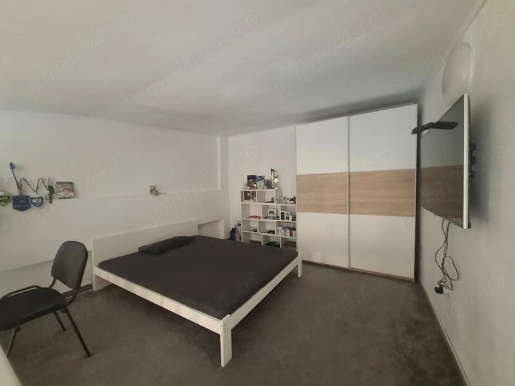 Apartament cu 4 camere nedecomandat în Central