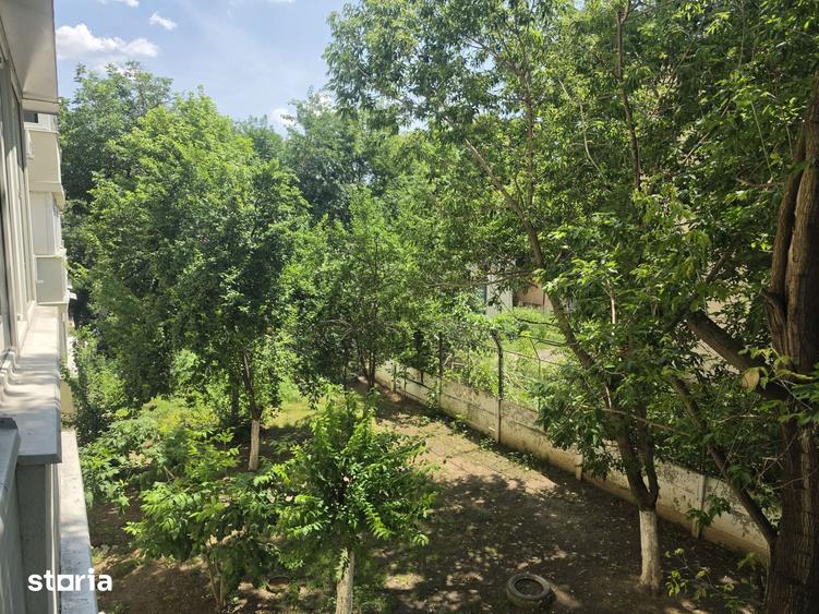 Apartament cu 2 camere decomandat în Colentina