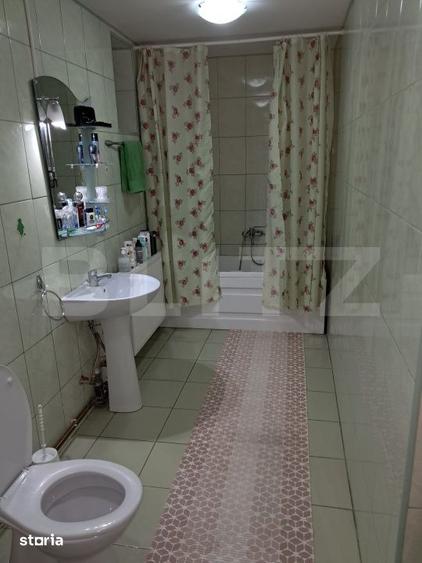 Casă cu 6 camere cu Teren 1500 Mp în Central