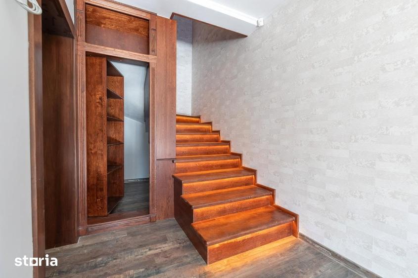 Casă cu Teren 1800 Mp în Răzvad