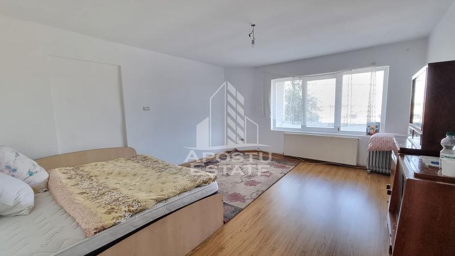 Casă cu 5 camere cu Teren 200 Mp în Mehala