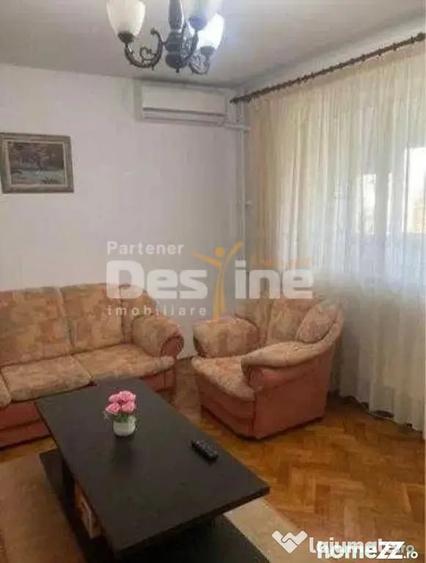 Apartament cu 3 camere semidecomandat în Drumul Taberei