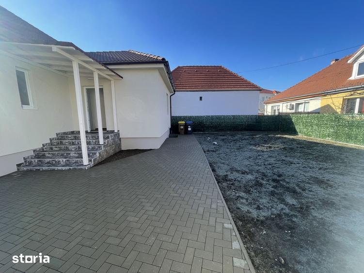 Casă cu 3 camere cu Teren 454 Mp în Calea Poplăcii