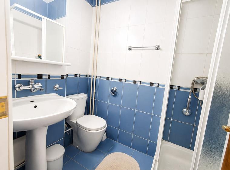 Apartament cu 4 camere decomandat în Zorilor