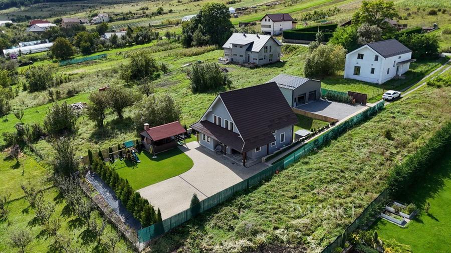 Casă individuală cu 5 camere cu Canalizare în Sălicea