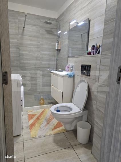 Apartament cu 3 camere semidecomandat în Sânnicoară