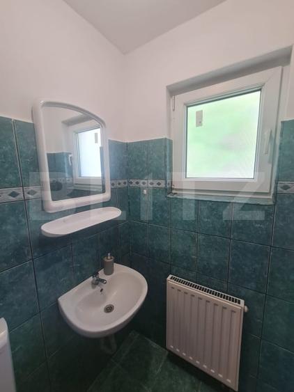 Casă cu 3 camere cu Canalizare în Florești