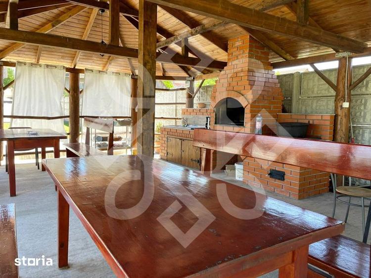 Casă cu 7 camere cu Teren 870 Mp în Sânmartin