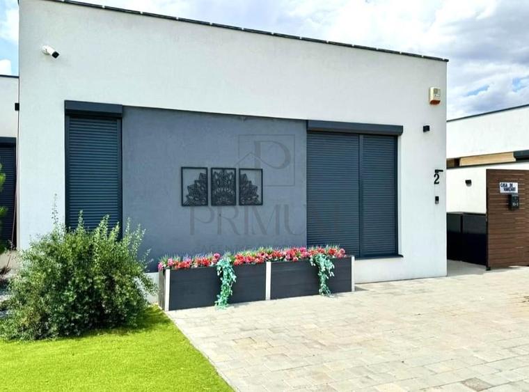 Duplex cu 4 camere cu Canalizare în Dumbrăvița