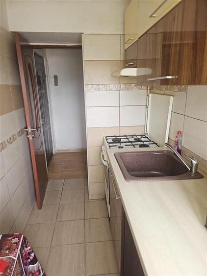 Apartament cu 2 camere semidecomandat în Mircea cel Bătrân