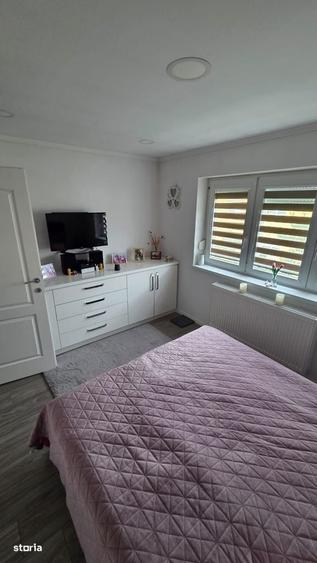 Apartament cu 3 camere în Micro 16