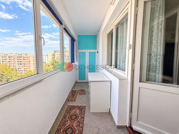 Apartament cu 3 camere, mobilat în Titan