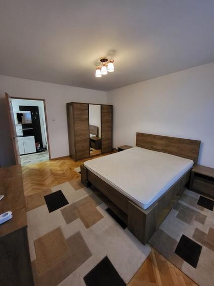 Garsonieră decomandată în Complex Studențesc