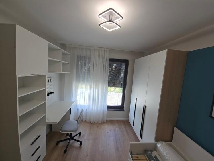 Duplex cu 3 camere cu Canalizare în Ghiroda