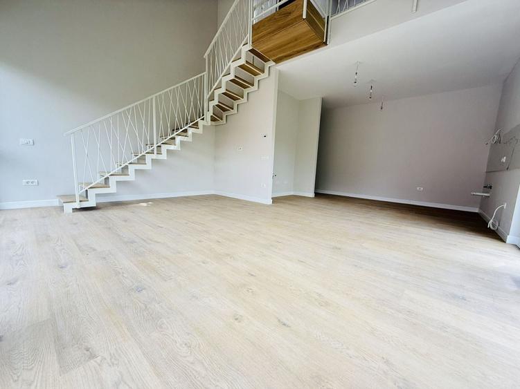 Apartament cu 3 camere în Complex Studențesc