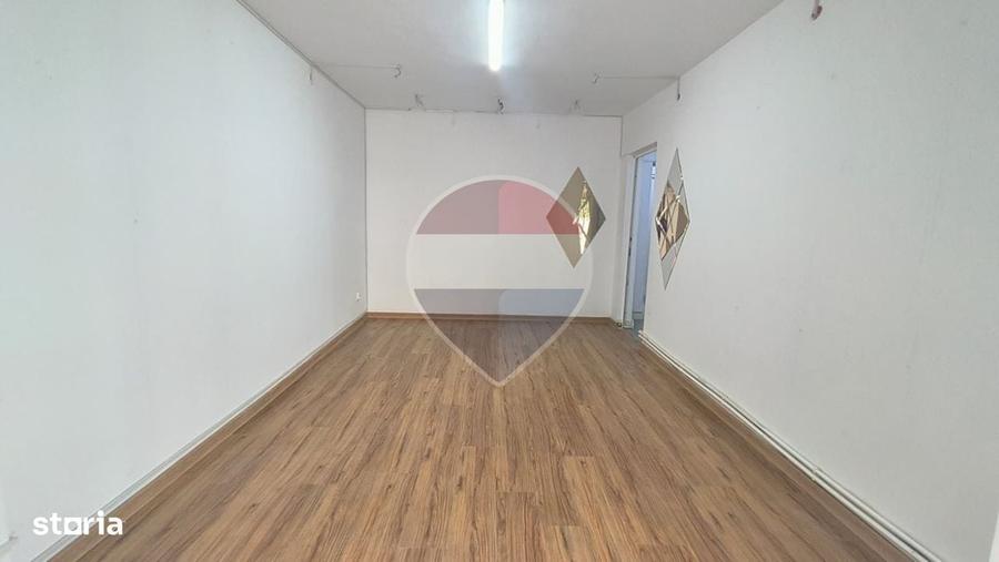 Spațiu comercial, de 60 mp, în Central