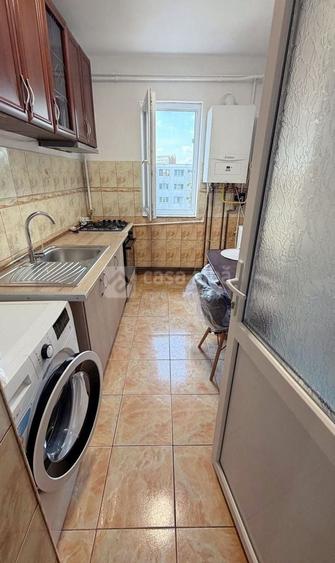 Apartament cu 2 camere nedecomandat, mobilat în Podu Roș
