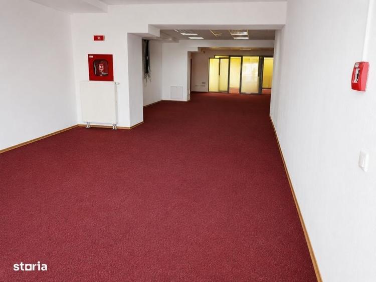 Spațiu comercial, de 177 mp, în Ultracentral