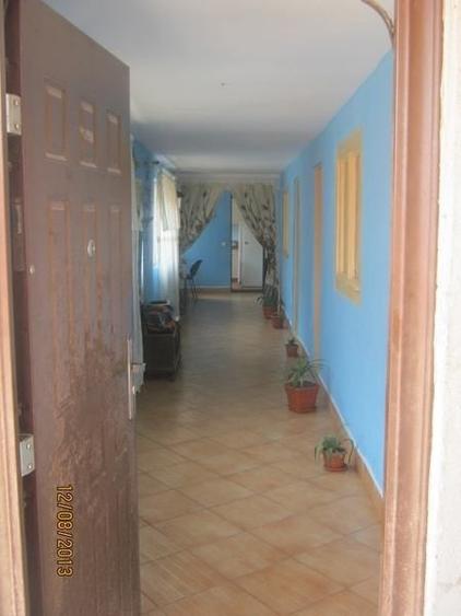 Casă individuală cu 4 camere cu Canalizare în Tunari
