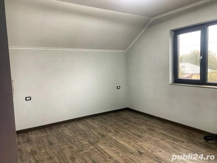 Casă cu 3 camere cu Teren 589 Mp în Exterior Vest
