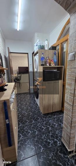 Apartament cu 3 camere semidecomandat în Rogerius