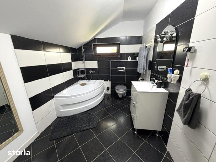 Casă cu 5 camere cu Teren 629 Mp în Central