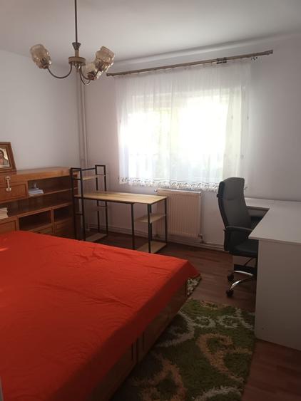 Apartament cu 2 camere decomandat în Obcini