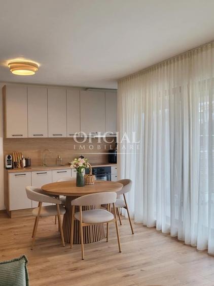 Apartament cu 3 camere semidecomandat, mobilat în Borhanci