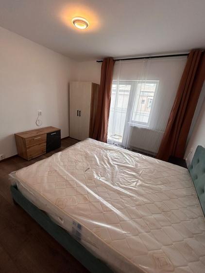 Inchiriez apartament cu doua camere, deconandat - 1