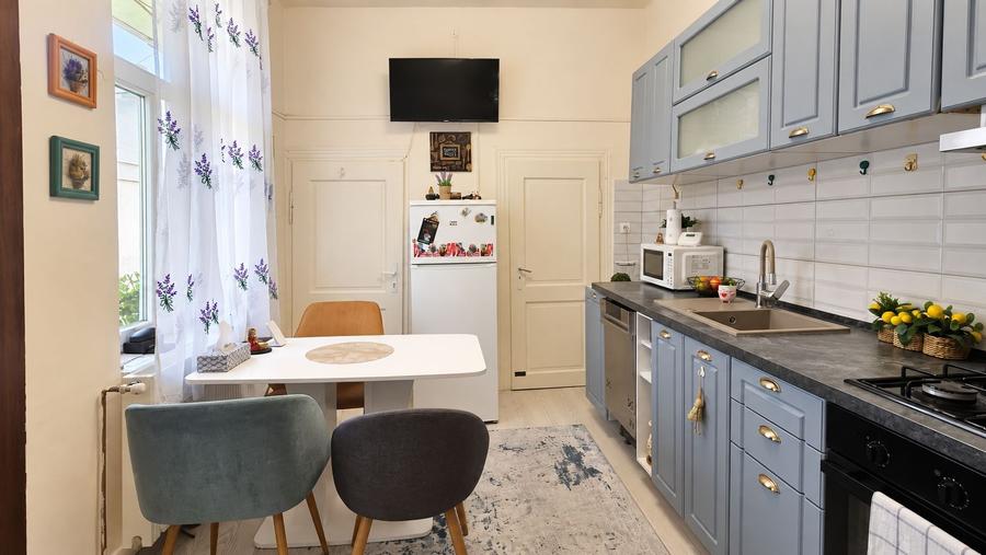 Apartament cu 2 camere nedecomandat, mobilat în Ultracentral
