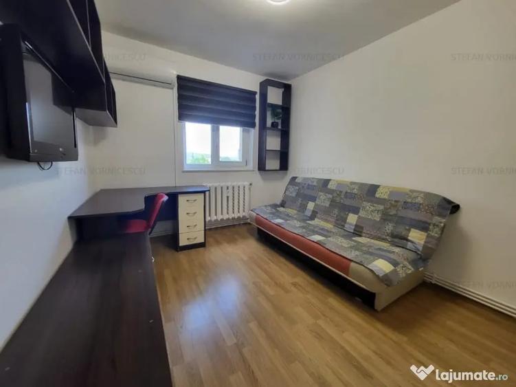 Apartament cu 2 camere decomandat în Hala Centrală
