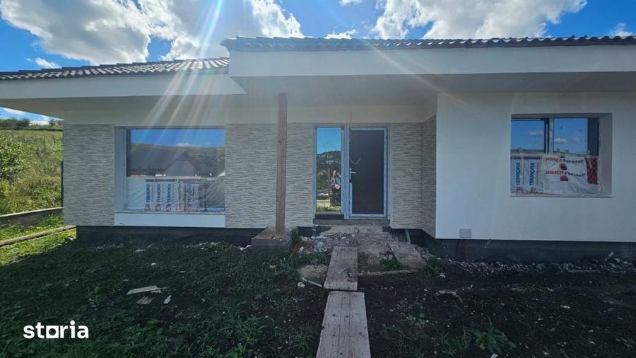 Casă cu 4 camere cu Teren 465 Mp în Chinteni