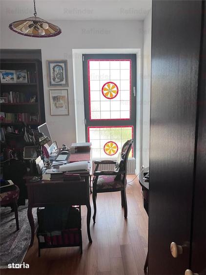 Apartament cu 3 camere decomandat în Centrul Civic