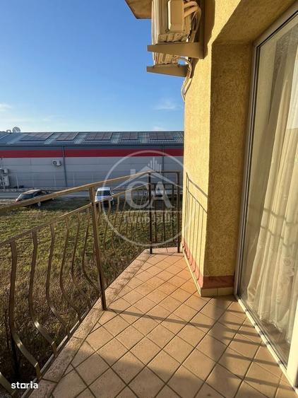 Apartament cu 4 camere decomandat în Rontău