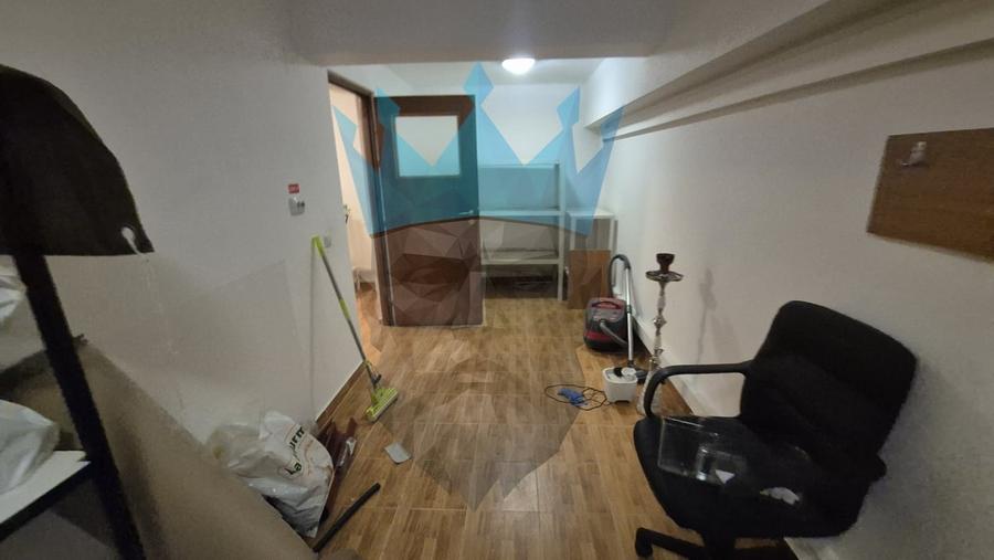 Casă individuală cu 5 camere cu Canalizare în Rahova