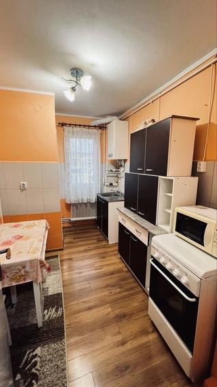 Apartament cu 2 camere nedecomandat în Central