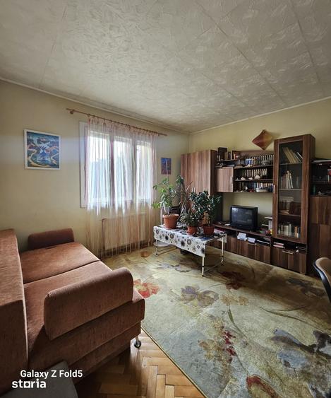Casă cu 4 camere decomandat cu Teren 514 Mp în Iorga
