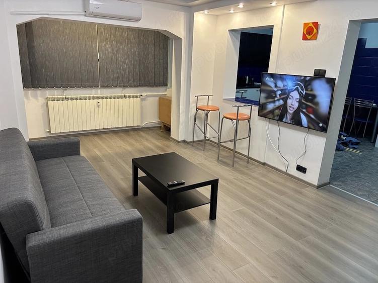 Apartament cu 3 camere semidecomandat, mobilat în Ștefan cel Mare