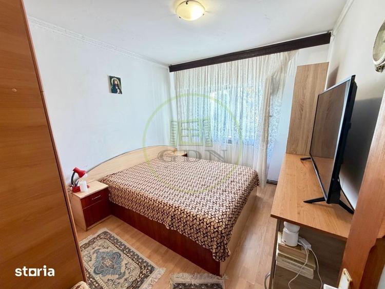 Apartament cu 4 camere decomandat, mobilat în Craiovița Nouă