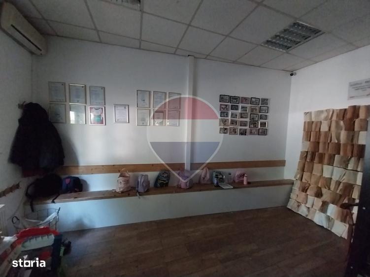 Casă cu 4 camere cu Teren 1302 Mp în Central