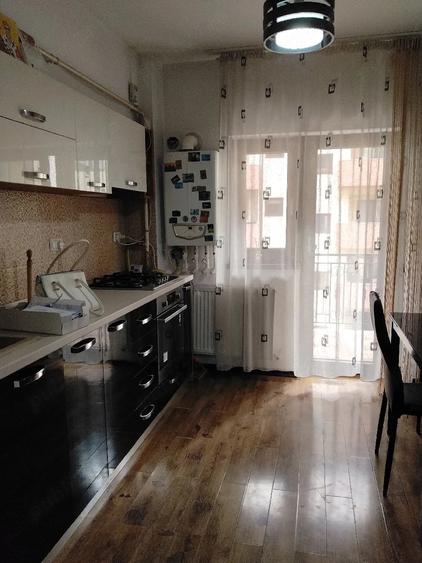 Apartament cu 2 camere decomandat în Ostroveni